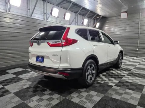More photos of 2019 Honda CR-V EX-L at Trust Auto, MD
