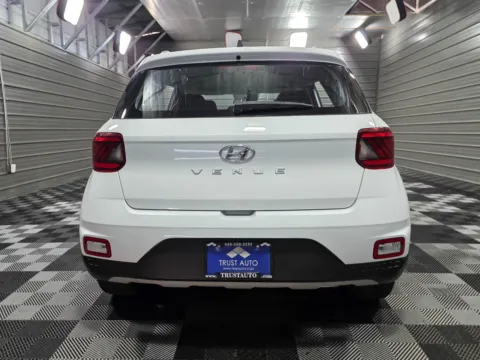 More photos of 2021 Hyundai Venue SEL at Trust Auto, MD