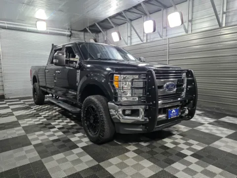 Another view of 2017 Ford Super Duty F-350 SRW Platinum for sale in Sykesville, MD at Trust Auto