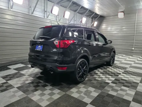 More photos of 2019 Ford Escape SE 4WD SUV at Trust Auto, MD