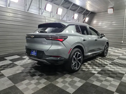 More photos of 2024 Chevrolet Equinox EV LT at Trust Auto, MD