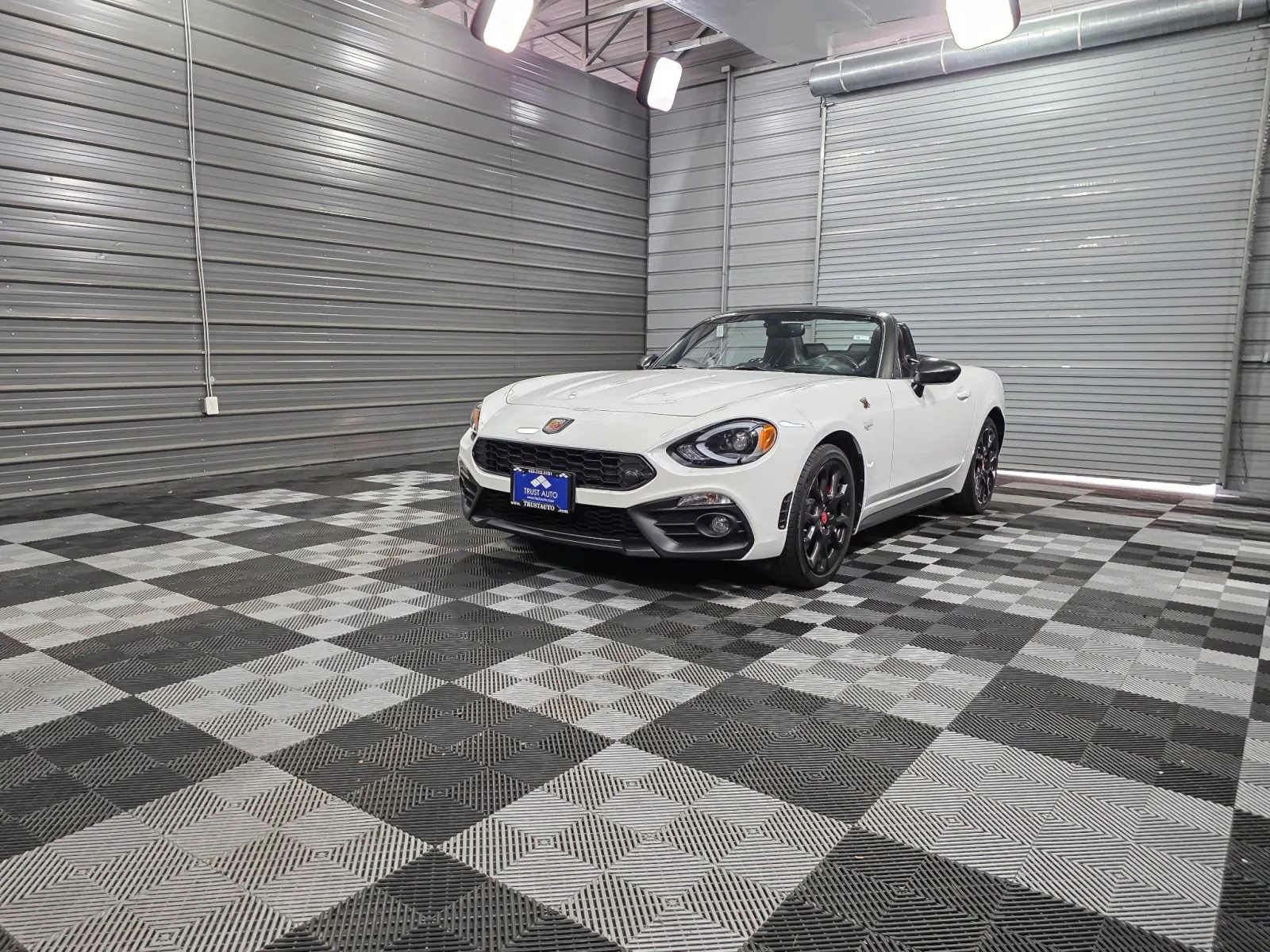 White 2019 FIAT 124 Spider Urbana Edition for sale in Sykesville, MD