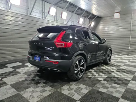 More photos of 2019 Volvo XC40 R-Design at Trust Auto, MD