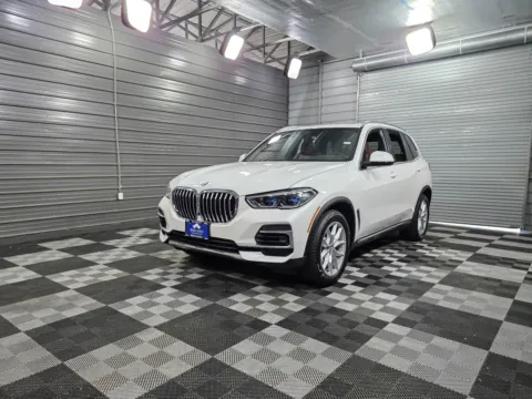 White 2023 BMW X5 xDrive40i for sale in Sykesville, MD