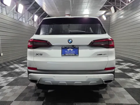 More photos of 2023 BMW X5 xDrive40i at Trust Auto, MD