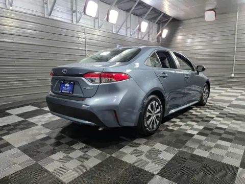 More photos of 2022 Toyota Corolla LE Hybrid 4-Door Sedan at Trust Auto, MD