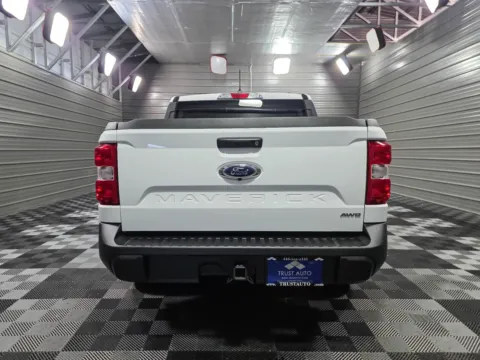 More photos of 2022 Ford Maverick LARIAT at Trust Auto, MD