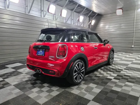 More photos of 2021 MINI Hardtop Cooper S 2-Door Hatchback w/Signature Trim at Trust Auto, MD