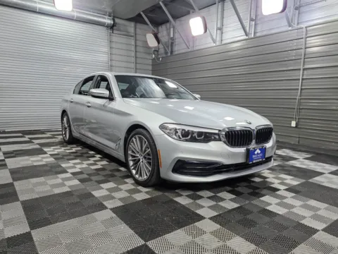 More photos of 2019 BMW 5 Series 530i xDrive AWD Luxury Sedan w/Convenience Pkg at Trust Auto, MD