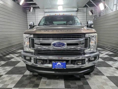 Another view of 2017 Ford Super Duty F-350 SRW XLT 4WD Crew Cab Power Stroke Diesel Pickup Truck w/Premium Pkg for sale in Sykesville, MD at Trust Auto