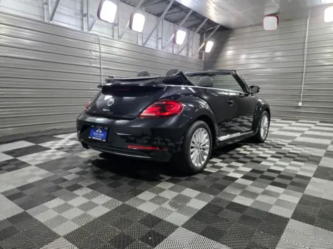 More photos of 2019 Volkswagen Beetle 2.0T Final Edition SE Soft-Top Convertible at Trust Auto, MD