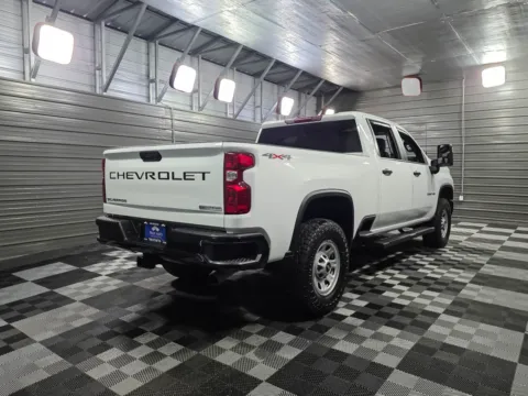 More photos of 2024 Chevrolet Silverado 2500HD Custom 4WD Crew Cab 6-Pass 6.6L V8 Pickup Truck w/Convenience Pkg at Trust Auto, MD