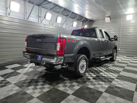 More photos of 2020 Ford Super Duty F-350 SRW LARIAT at Trust Auto, MD