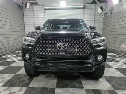 Photos of 2022 Toyota Tacoma Limited for sale in Sykesville, MD at Trust Auto