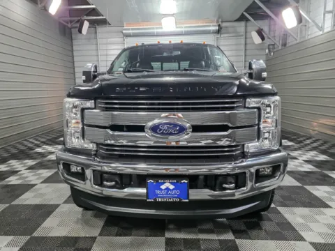 Photos of 2018 Ford Super Duty F-350 SRW LARIAT for sale in Sykesville, MD at Trust Auto