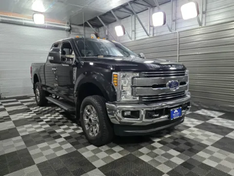 Another view of 2018 Ford Super Duty F-350 SRW LARIAT for sale in Sykesville, MD at Trust Auto