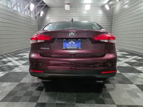 More photos of 2018 Kia Forte LX at Trust Auto, MD