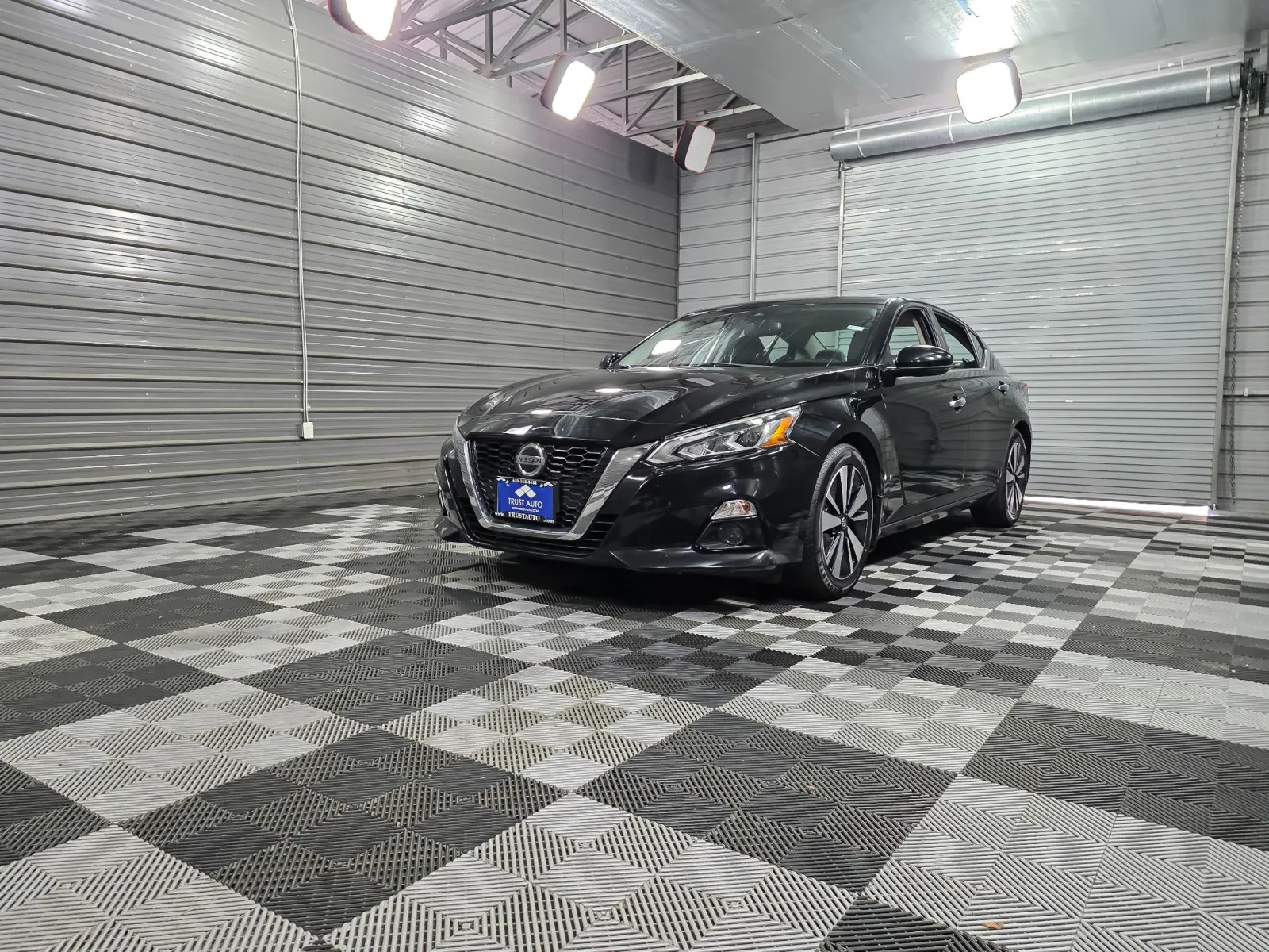 Silver 2020 Nissan Altima 2.5 SL for sale in Sykesville, MD