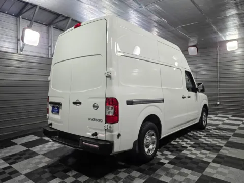 More photos of 2018 Nissan NV Cargo SL at Trust Auto, MD