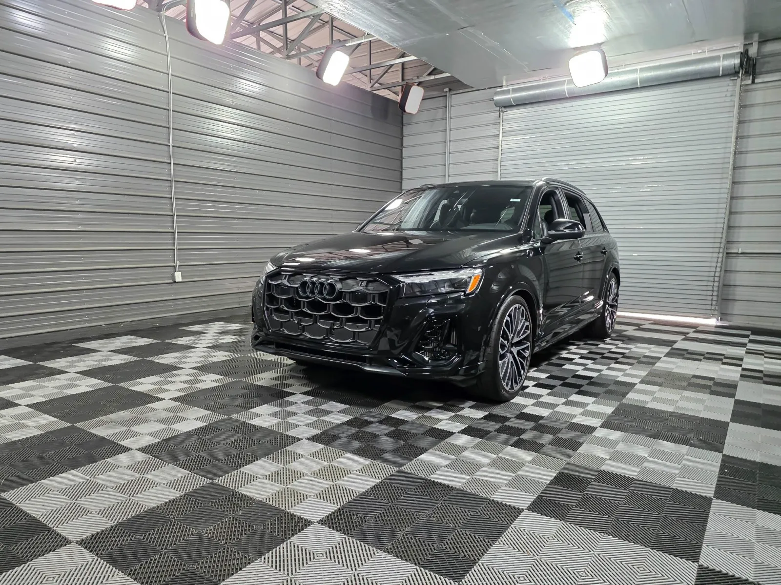 White 2025 Audi SQ7 Premium Plus for sale in Sykesville, MD