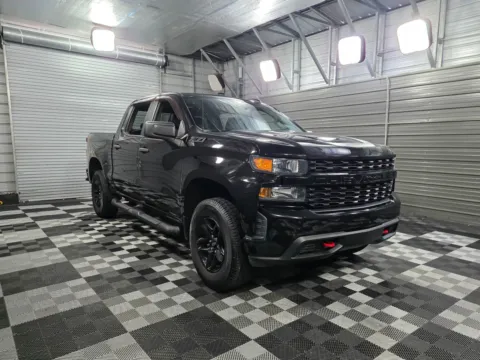More photos of 2021 Chevrolet Silverado 1500 Custom Trail Boss 4WD Crew Cab 6.2L Ecotec Pickup Truck w/Realtree Special Edition at Trust Auto, MD