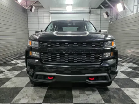 Another view of 2021 Chevrolet Silverado 1500 Custom Trail Boss 4WD Crew Cab 6.2L Ecotec Pickup Truck w/Realtree Special Edition for sale in Sykesville, MD at Trust Auto