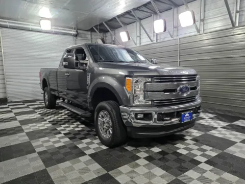More photos of 2017 Ford Super Duty F-250 Lariat 4WD SuperCab 8FT Bed Pickup Truck at Trust Auto, MD