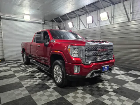 More photos of 2022 GMC Sierra 3500HD Denali 4WD Crew Cab Long Bed Dually Duramax Diesel Pickup Truck w/Ultimate Pkg at Trust Auto, MD