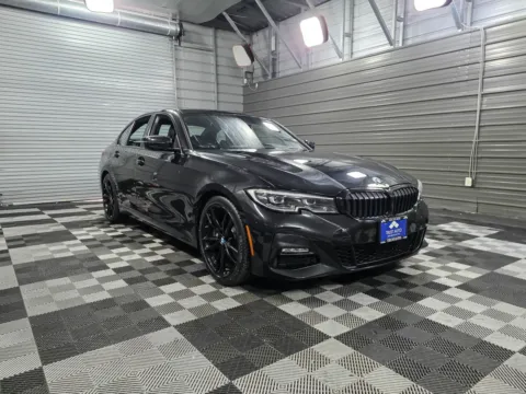 More photos of 2020 BMW 3 Series 330i xDrive AWD Sedan w/Convenience/M Sport Pkgs at Trust Auto, MD