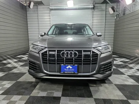 Another view of 2024 Audi Q7 Premium Plus 45 TFSI quattro AWD 7-Passenger Luxury SUV for sale in Sykesville, MD at Trust Auto