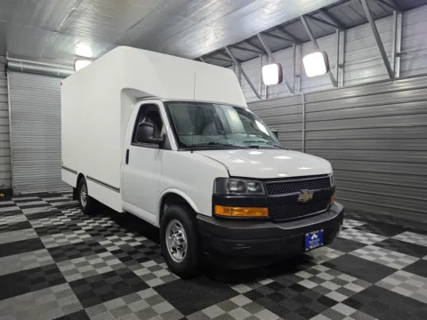More photos of 2018 Chevrolet Express 3500 Cutaway 139''WB 11FT Box Commercial/Utility/Service/High Cube Unicell Van at Trust Auto, MD