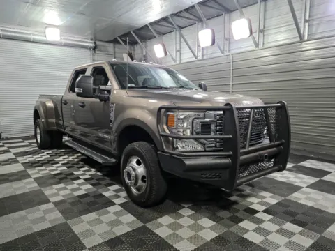 Another view of 2022 Ford Super Duty F-350 DRW LARIAT for sale in Sykesville, MD at Trust Auto