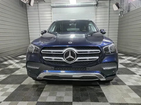 Photos of 2022 Mercedes-Benz GLE 450 for sale in Sykesville, MD at Trust Auto