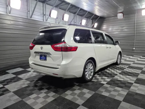 More photos of 2017 Toyota Sienna Limited Premium 7-Passenger Minivan/Van at Trust Auto, MD
