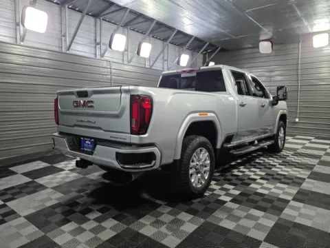 More photos of 2022 GMC Sierra 2500HD Denali at Trust Auto, MD
