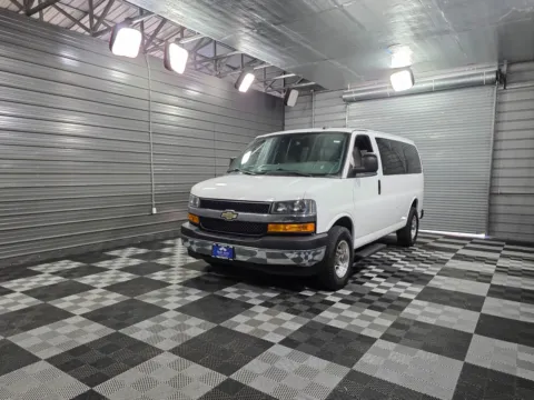 Blue 2019 Chevrolet Express Passenger LT for sale in Sykesville, MD