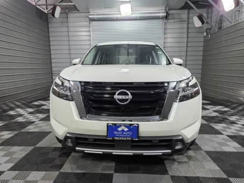 Another view of 2022 Nissan Pathfinder SL 4WD 8-Passenger SUV for sale in Sykesville, MD at Trust Auto