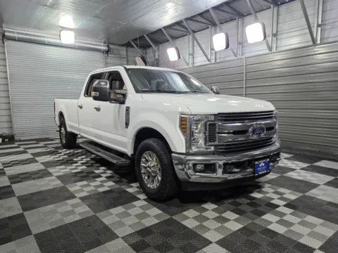 More photos of 2019 Ford Super Duty F-250 SRW XLT Crew Cab 8FT Long Bed Pickup Truck at Trust Auto, MD