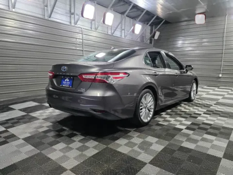 More photos of 2019 Toyota Camry XLE Hybrid Sedan at Trust Auto, MD