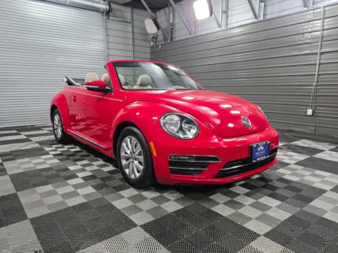 More photos of 2019 Volkswagen Beetle 2.0T S Soft-Top Convertible at Trust Auto, MD