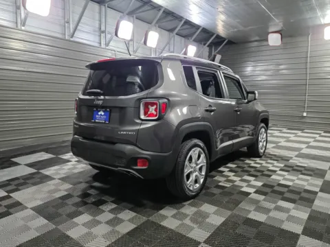 More photos of 2017 Jeep Renegade Limited at Trust Auto, MD