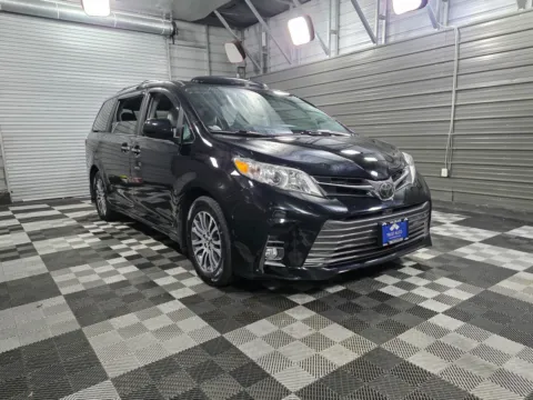 Another view of 2018 Toyota Sienna XLE Premium 8-Passenger Minivan/Van for sale in Sykesville, MD at Trust Auto