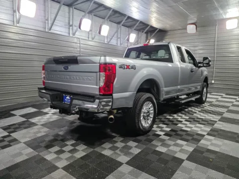 More photos of 2020 Ford Super Duty F-350 SRW LARIAT at Trust Auto, MD