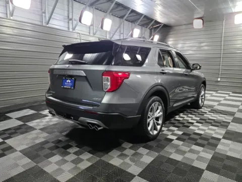 More photos of 2021 Ford Explorer Platinum 4WD 6-Passenger 3.0L V6 Ecoboost SUV at Trust Auto, MD
