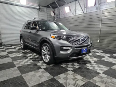 More photos of 2021 Ford Explorer Platinum 4WD 6-Passenger 3.0L V6 Ecoboost SUV at Trust Auto, MD