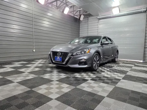 Silver 2019 Nissan Altima 2.5 SV for sale in Sykesville, MD