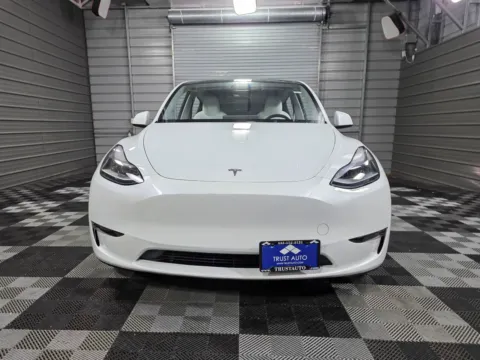 Photos of 2024 Tesla Model Y Performance for sale in Sykesville, MD at Trust Auto