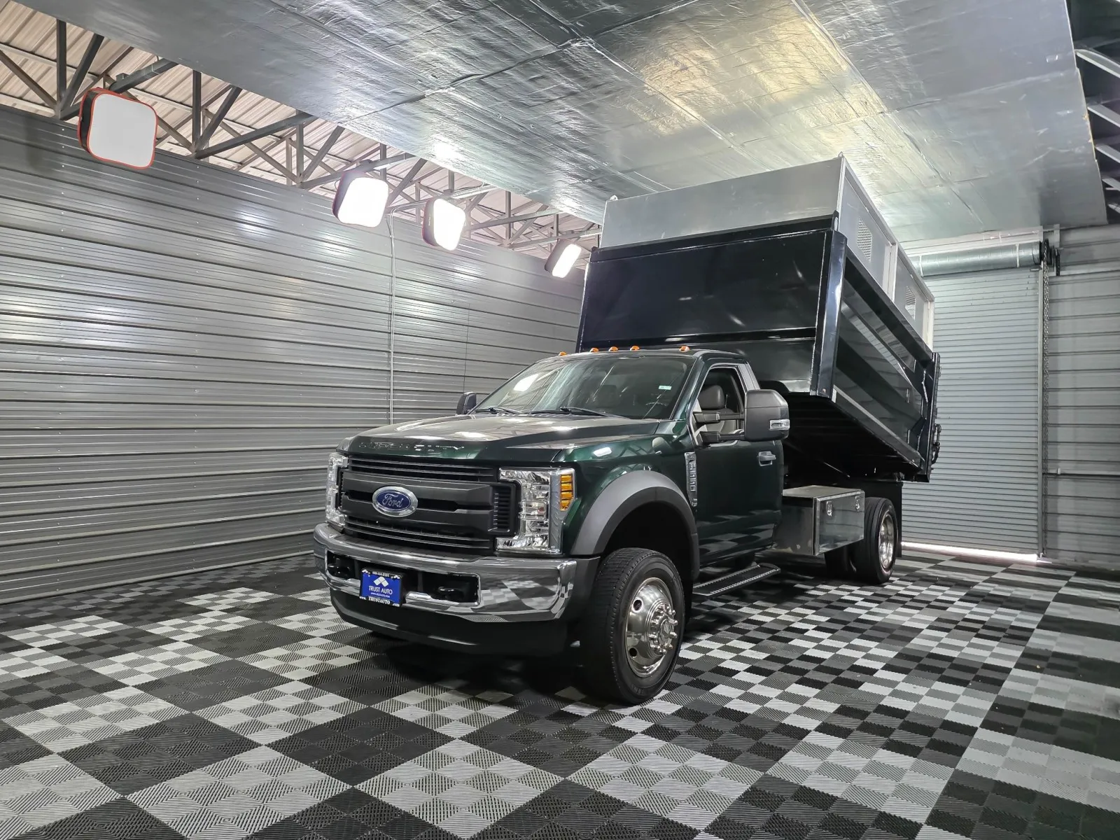 2018 Ford Super Duty F-550 DRW XL