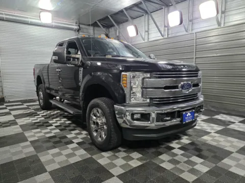 Another view of 2018 Ford Super Duty F-350 SRW LARIAT 4WD SuperCab Pickup Truck for sale in Sykesville, MD at Trust Auto