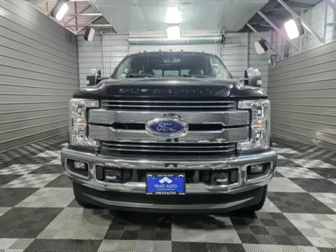 Photos of 2018 Ford Super Duty F-350 SRW LARIAT 4WD SuperCab Pickup Truck for sale in Sykesville, MD at Trust Auto